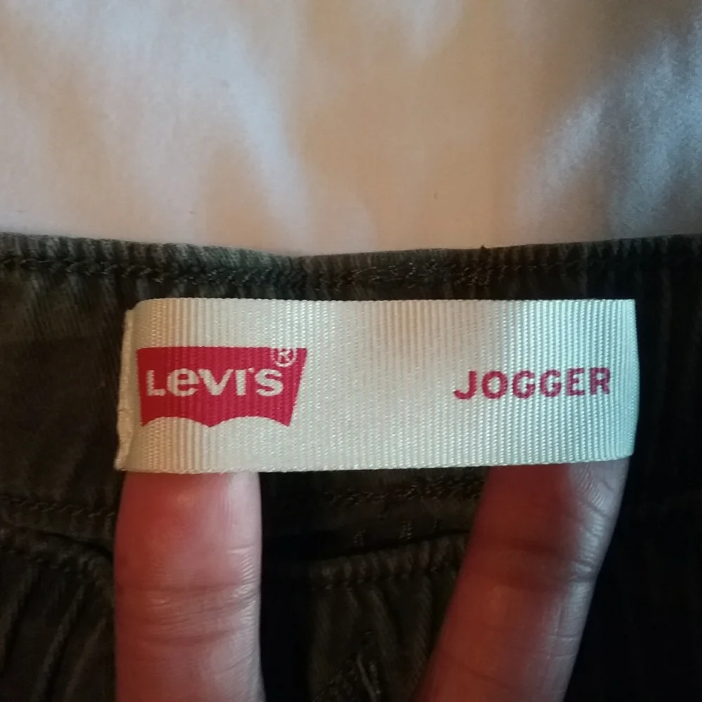 Levi's - Picture 6 of 7